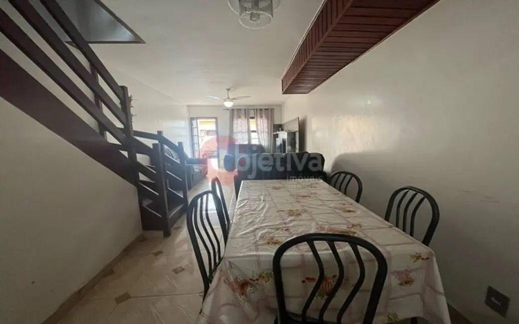 Foto 5 de Casa de Condomínio com 2 quartos à venda, 92m2 em Ogiva, Cabo Frio - RJ