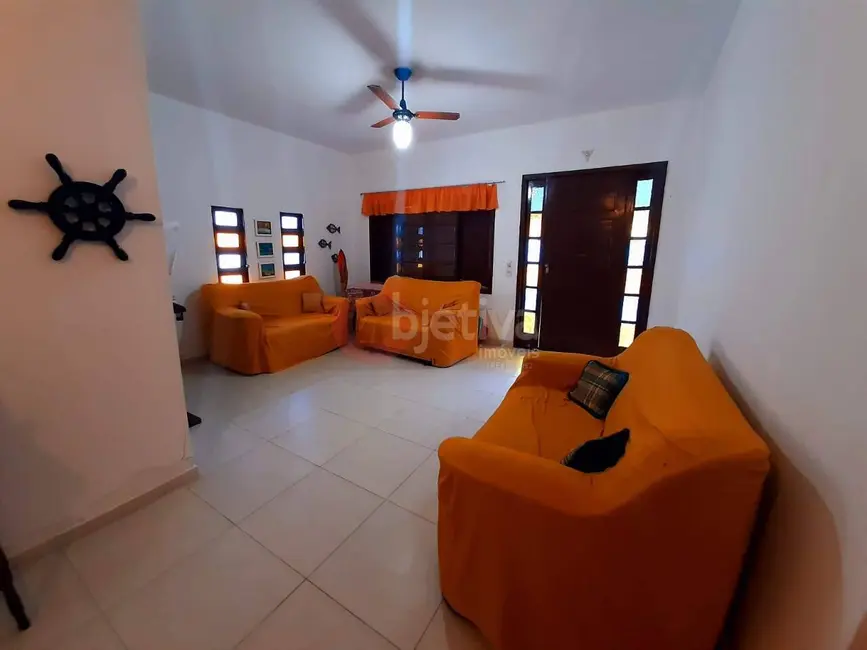 Foto 8 de Casa com 3 quartos à venda, 352m2 em Peró, Cabo Frio - RJ