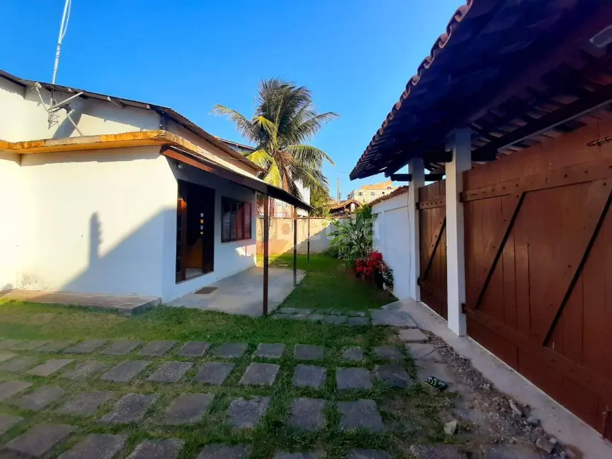 Foto 2 de Casa com 3 quartos à venda, 352m2 em Peró, Cabo Frio - RJ
