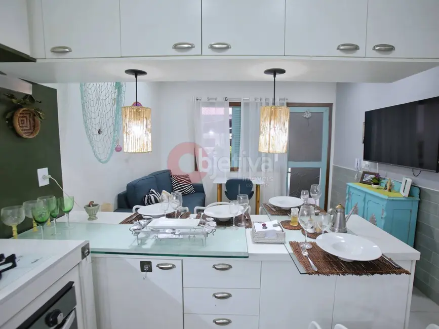 Foto 4 de Casa com 2 quartos à venda, 60m2 em Peró, Cabo Frio - RJ