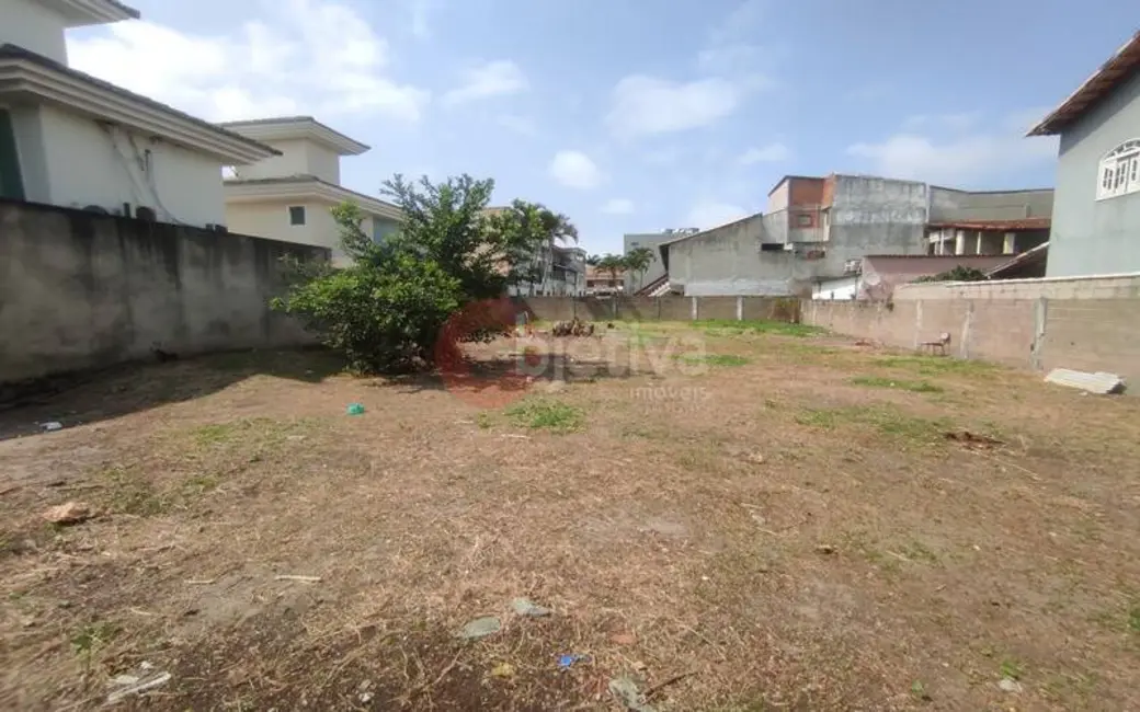 Foto 2 de Terreno / Lote à venda, 595m2 em Palmeiras, Cabo Frio - RJ