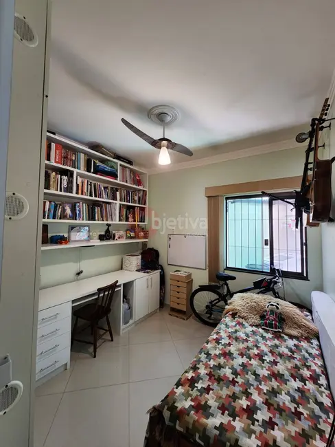Casa com 4 quartos à venda, 109m2 em Ogiva, Cabo Frio - RJ - imagem 9 Foto 9 de Casa com 4 quartos à venda, 109m2 em Ogiva, Cabo Frio - RJ