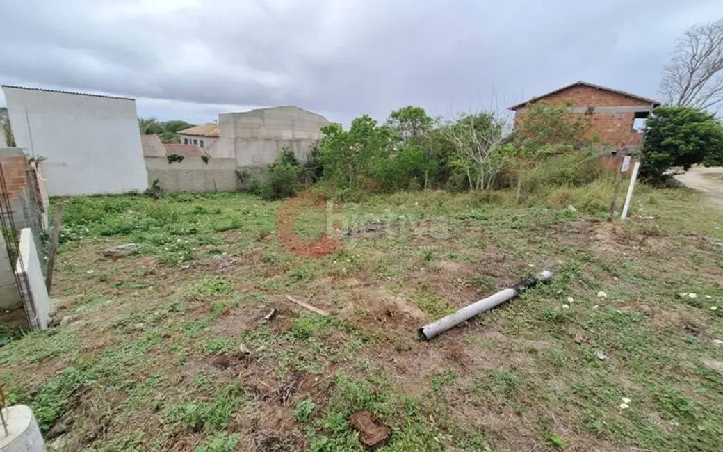 Foto 1 de Terreno / Lote à venda, 360m2 em Cabo Frio - RJ