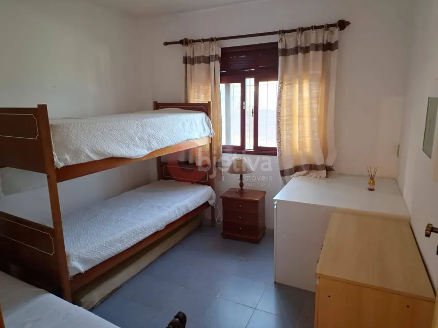 Casa com 3 quartos à venda, 300m2 em Cabo Frio - RJ - imagem 9 Foto 9 de Casa com 3 quartos à venda, 300m2 em Cabo Frio - RJ