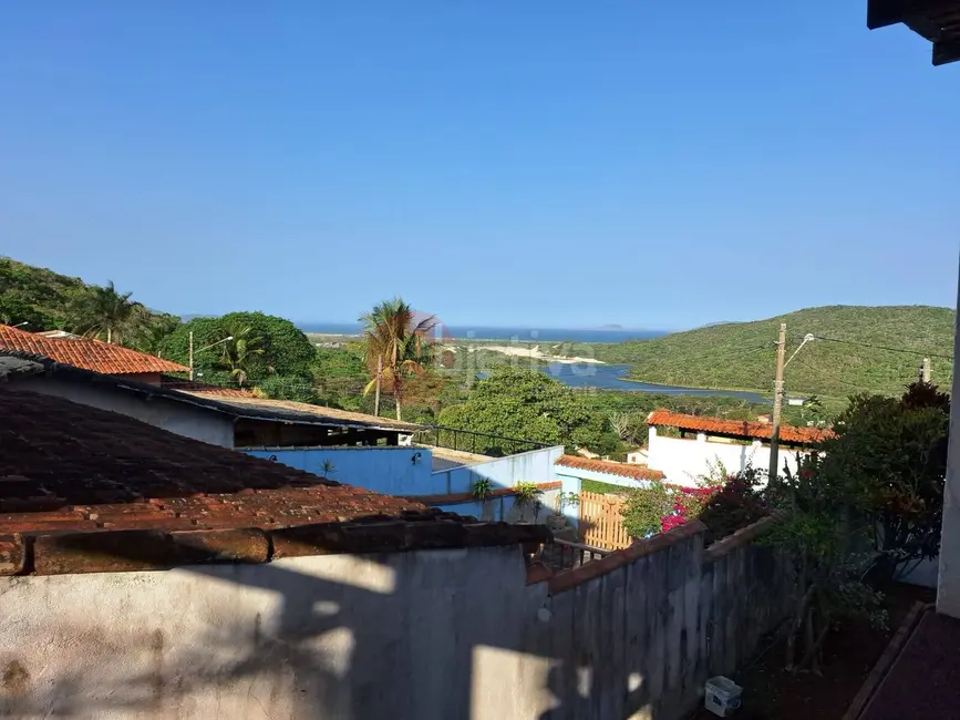 Casa com 3 quartos à venda, 300m2 em Cabo Frio - RJ - imagem 3 Foto 3 de Casa com 3 quartos à venda, 300m2 em Cabo Frio - RJ