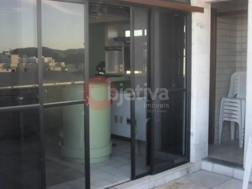 Foto 2 de Cobertura com 3 quartos à venda, 240m2 em Algodoal, Cabo Frio - RJ