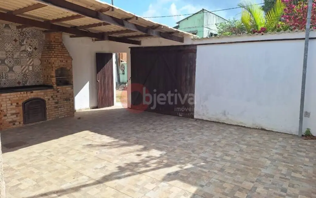 Foto 1 de Casa com 2 quartos à venda e para alugar, 160m2 em Caminho de Búzios, Cabo Frio - RJ