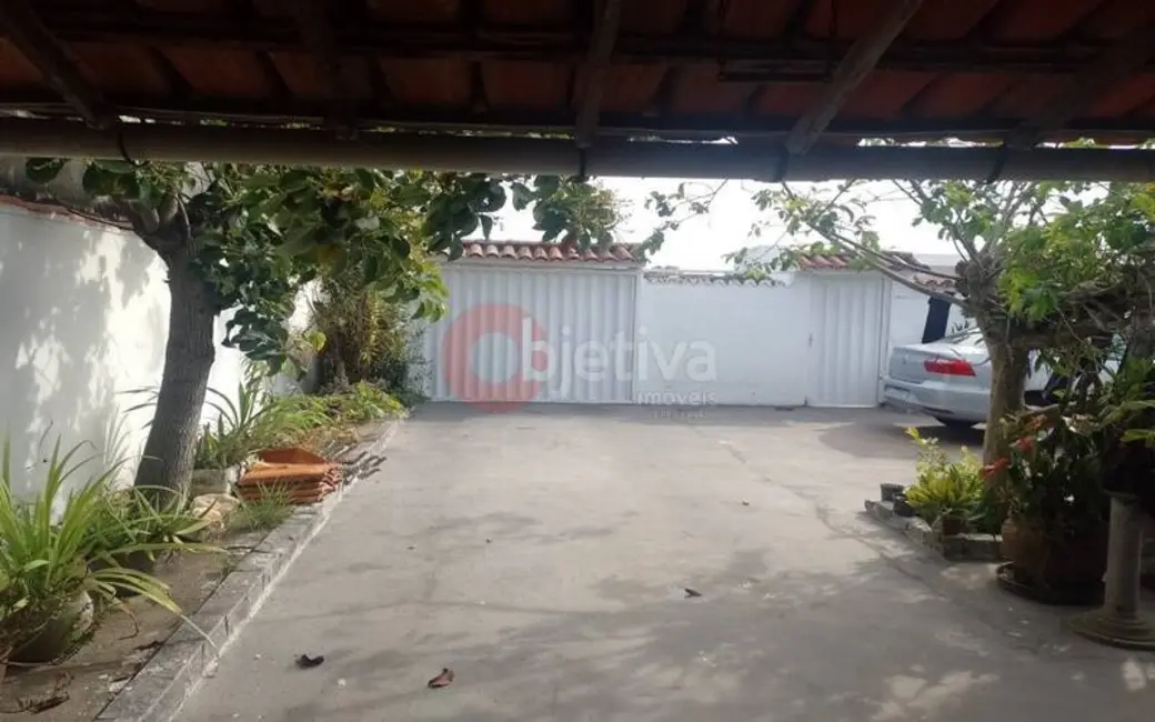 Foto 2 de Casa com 3 quartos à venda, 360m2 em Caminho de Búzios, Cabo Frio - RJ