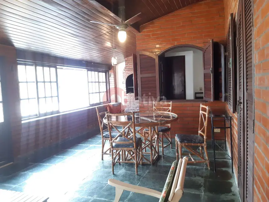 Casa de Condomínio com 4 quartos à venda, 90m2 em Palmeiras, Cabo Frio - RJ - imagem 4 Foto 4 de Casa de Condomínio com 4 quartos à venda, 90m2 em Palmeiras, Cabo Frio - RJ