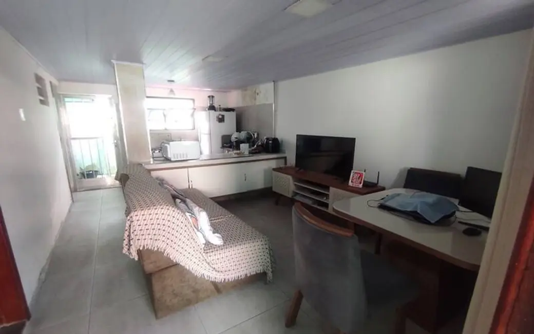 Foto 2 de Casa com 1 quarto à venda, 180m2 em Jardim Flamboyant, Cabo Frio - RJ