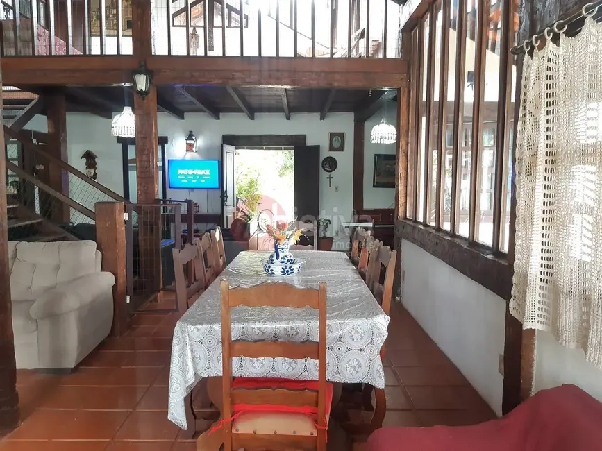 Casa com 4 quartos à venda, 1005m2 em São Bento, Cabo Frio - RJ - imagem 4 Foto 4 de Casa com 4 quartos à venda, 1005m2 em São Bento, Cabo Frio - RJ