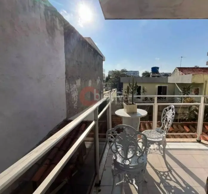 Foto 2 de Apartamento com 3 quartos à venda, 71m2 em Braga, Cabo Frio - RJ