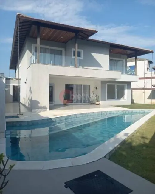 Foto 2 de Casa com 4 quartos à venda, 267m2 em Foguete, Cabo Frio - RJ