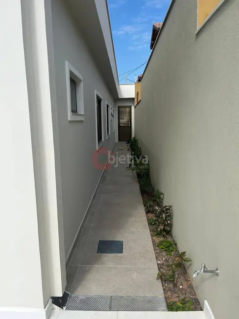 Casa de Condomínio com 3 quartos à venda, 360m2 em Nova São Pedro, Sao Pedro Da Aldeia - RJ - imagem 5 Foto 5 de Casa de Condomínio com 3 quartos à venda, 360m2 em Nova São Pedro, Sao Pedro Da Aldeia - RJ