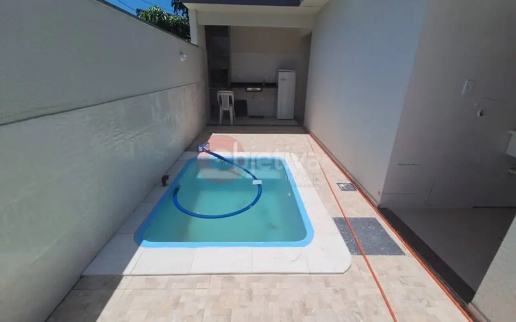 Foto 1 de Casa com 2 quartos à venda, 65m2 em Cabo Frio - RJ