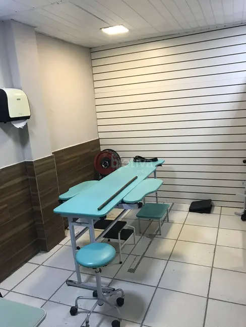 Loja para alugar, 281m2 em Centro, Cabo Frio - RJ - imagem 4 Foto 4 de Loja para alugar, 281m2 em Centro, Cabo Frio - RJ