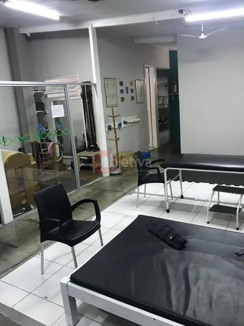 Loja para alugar, 281m2 em Centro, Cabo Frio - RJ - imagem 7 Foto 7 de Loja para alugar, 281m2 em Centro, Cabo Frio - RJ