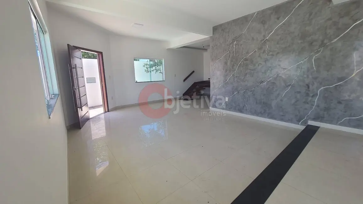Foto 1 de Casa com 3 quartos à venda, 240m2 em Jardim Excelsior, Cabo Frio - RJ