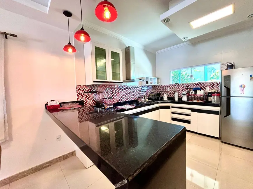 Foto 7 de Casa com 2 quartos à venda, 380m2 em Cabo Frio - RJ