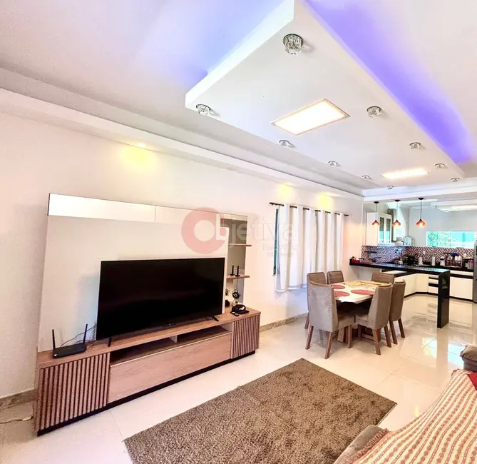 Foto 5 de Casa com 2 quartos à venda, 380m2 em Cabo Frio - RJ