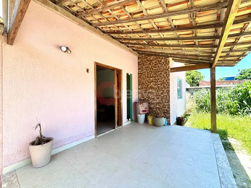 Foto 2 de Casa com 2 quartos à venda, 380m2 em Cabo Frio - RJ