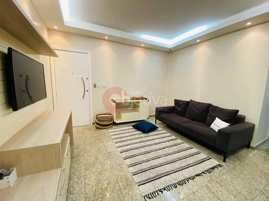 Foto 2 de Apartamento com 2 quartos à venda, 80m2 em Cabo Frio - RJ