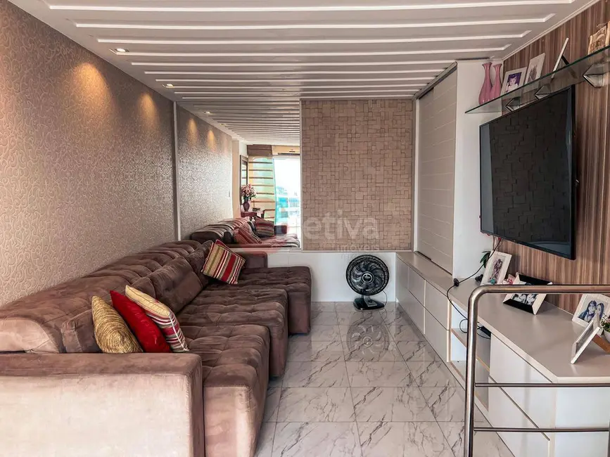 Foto 2 de Cobertura com 3 quartos à venda, 194m2 em Braga, Cabo Frio - RJ