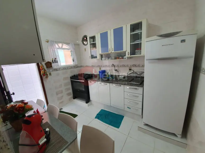 Casa de Condomínio com 3 quartos à venda, 90m2 em Peró, Cabo Frio - RJ - imagem 5 Foto 5 de Casa de Condomínio com 3 quartos à venda, 90m2 em Peró, Cabo Frio - RJ