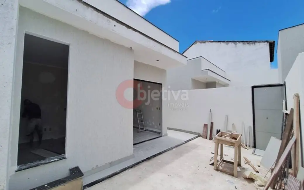 Foto 1 de Casa com 2 quartos à venda, 120m2 em Cabo Frio - RJ