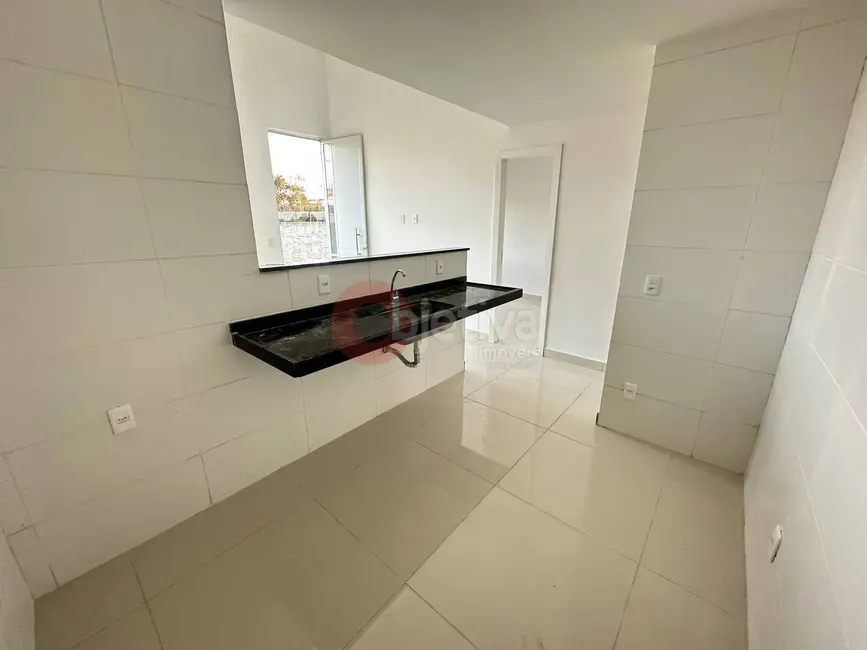 Foto 8 de Casa com 2 quartos à venda, 60m2 em Cabo Frio - RJ