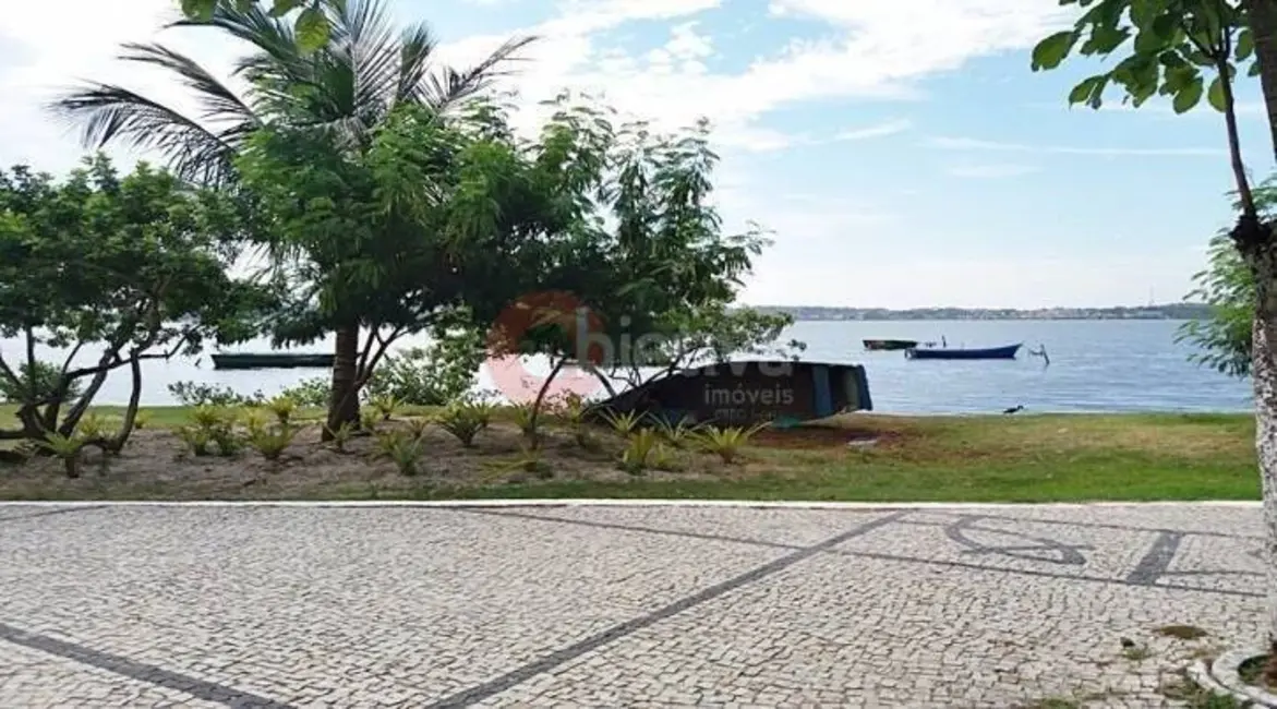 Foto 1 de Terreno / Lote à venda, 967m2 em Palmeiras, Cabo Frio - RJ