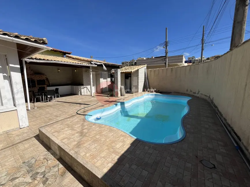 Foto 3 de Casa de Condomínio com 4 quartos à venda, 295m2 em Dunas do Peró, Cabo Frio - RJ