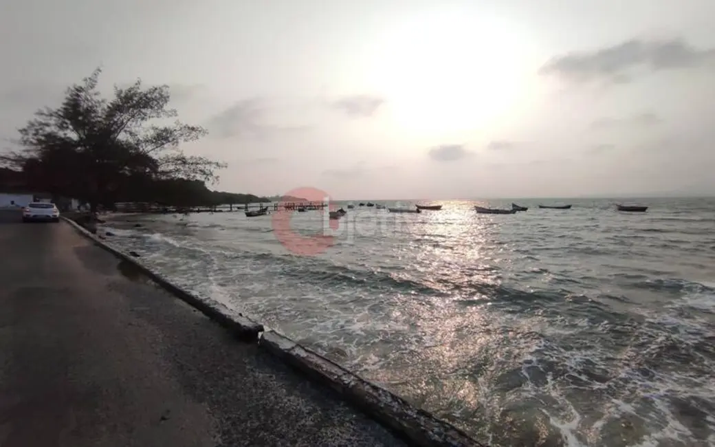 Terreno / Lote à venda, 15990m2 em Praia do Sudoeste, Sao Pedro Da Aldeia - RJ - imagem 2 Foto 2 de Terreno / Lote à venda, 15990m2 em Praia do Sudoeste, Sao Pedro Da Aldeia - RJ