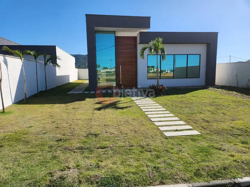 Foto 1 de Casa com 4 quartos à venda e para alugar, 125m2 em Bela Vista, Sao Pedro Da Aldeia - RJ