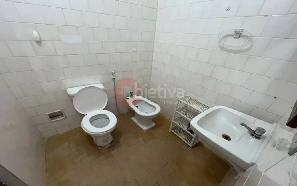 Foto 9 de Apartamento com 2 quartos para alugar, 75m2 em Centro, Cabo Frio - RJ