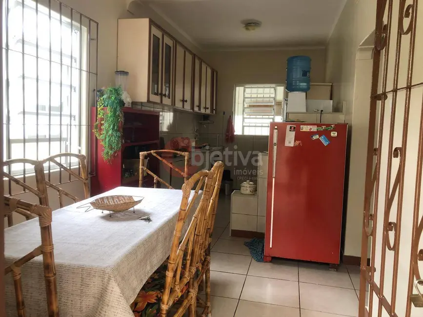 Foto 1 de Casa com 2 quartos à venda, 56m2 em Centro, Cabo Frio - RJ