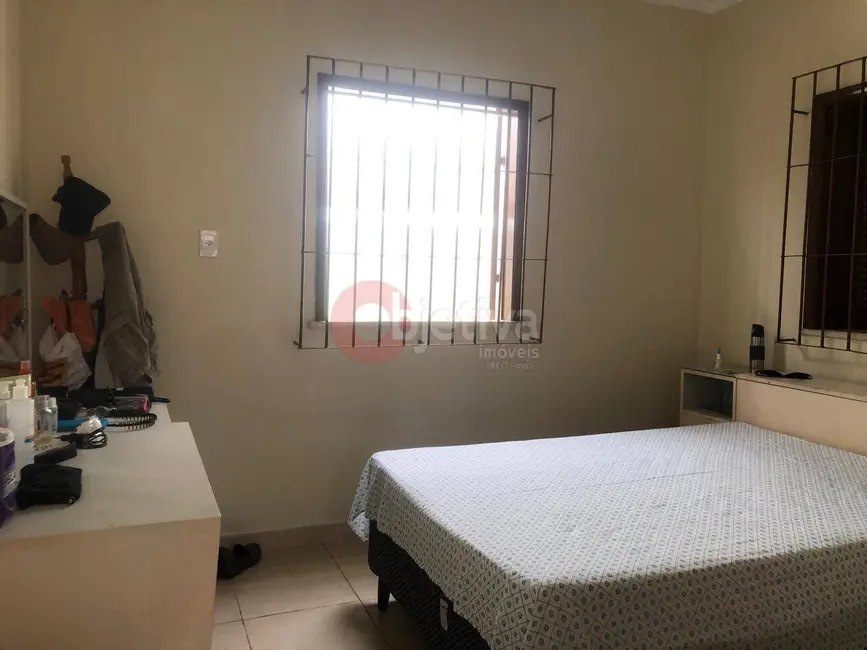 Casa com 2 quartos à venda, 56m2 em Centro, Cabo Frio - RJ - imagem 6 Foto 6 de Casa com 2 quartos à venda, 56m2 em Centro, Cabo Frio - RJ
