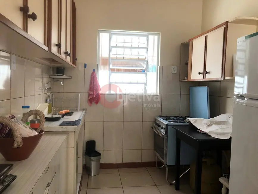 Casa com 2 quartos à venda, 56m2 em Centro, Cabo Frio - RJ - imagem 3 Foto 3 de Casa com 2 quartos à venda, 56m2 em Centro, Cabo Frio - RJ