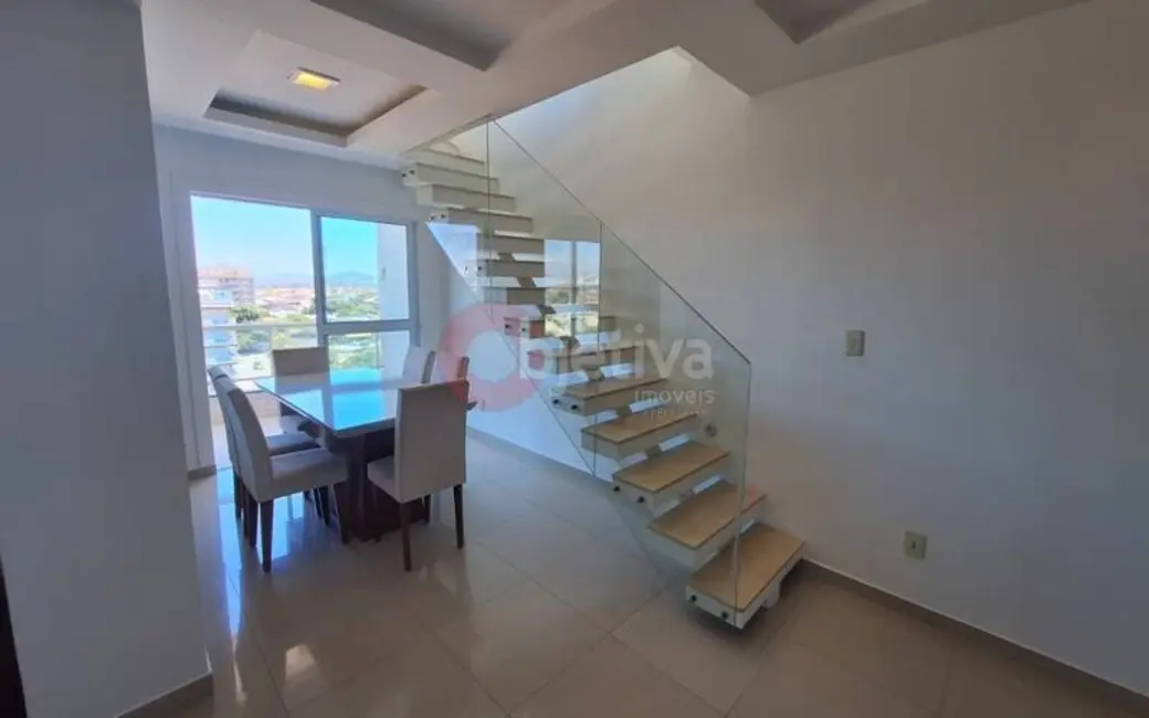 Cobertura com 3 quartos à venda, 160m2 em Braga, Cabo Frio - RJ - imagem 2 Foto 2 de Cobertura com 3 quartos à venda, 160m2 em Braga, Cabo Frio - RJ