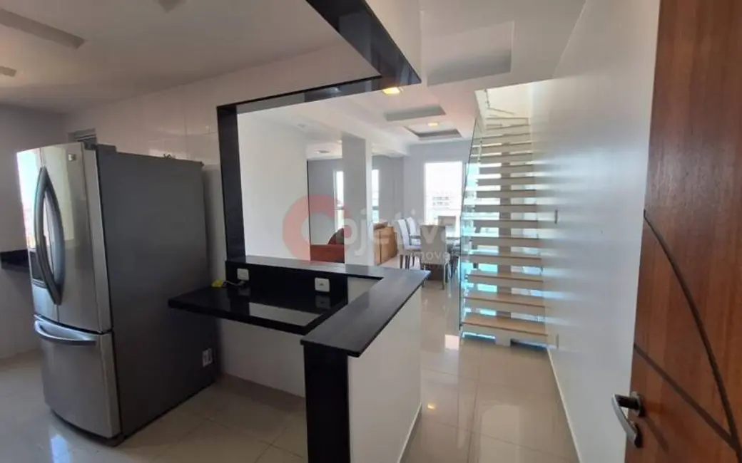 Cobertura com 3 quartos à venda, 160m2 em Braga, Cabo Frio - RJ - imagem 3 Foto 3 de Cobertura com 3 quartos à venda, 160m2 em Braga, Cabo Frio - RJ