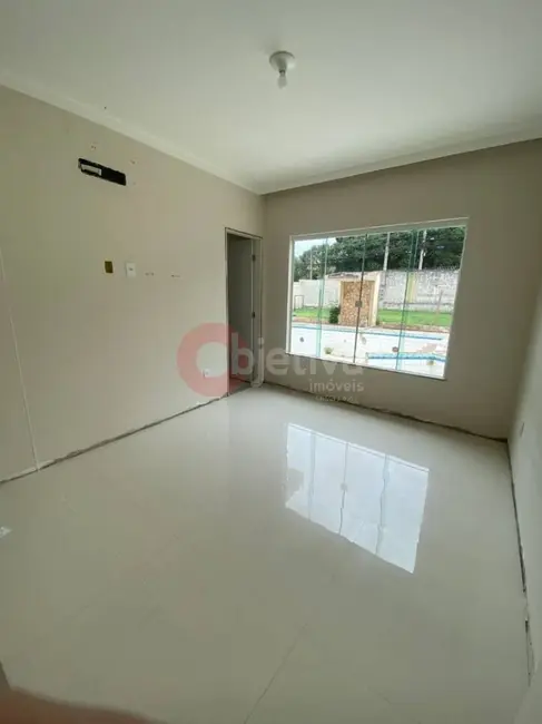 Foto 1 de Casa com 2 quartos à venda, 100m2 em Araruama - RJ