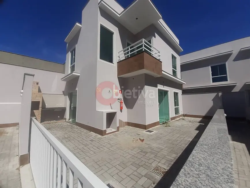 Foto 2 de Casa de Condomínio com 3 quartos à venda, 90m2 em Peró, Cabo Frio - RJ
