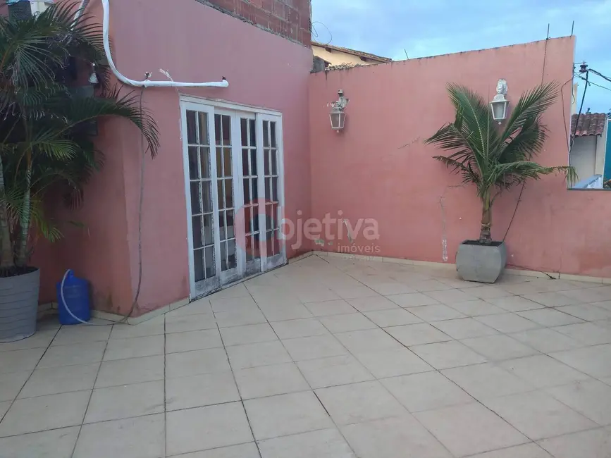 Foto 1 de Casa com 6 quartos à venda, 280m2 em Peró, Cabo Frio - RJ
