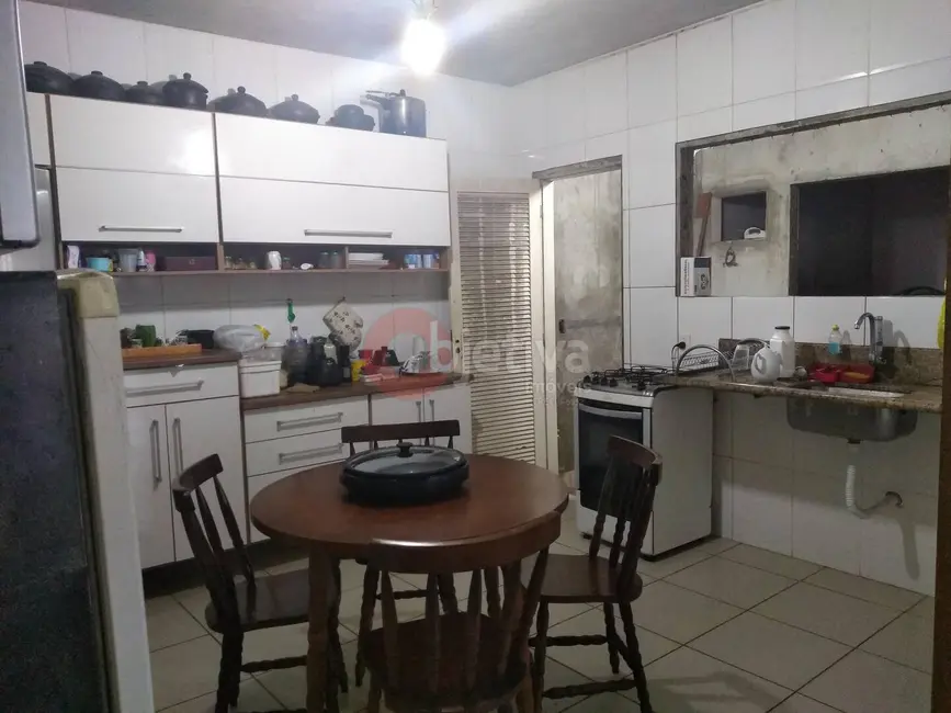 Casa com 6 quartos à venda, 280m2 em Peró, Cabo Frio - RJ - imagem 8 Foto 8 de Casa com 6 quartos à venda, 280m2 em Peró, Cabo Frio - RJ