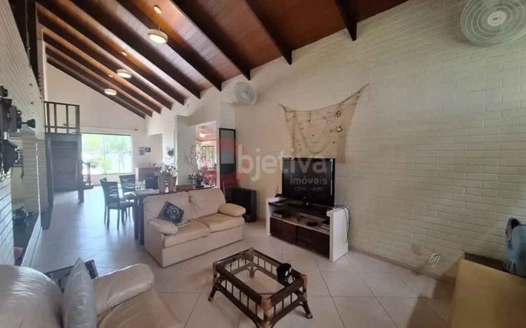 Casa com 5 quartos à venda, 230m2 em Palmeiras, Cabo Frio - RJ - imagem 7 Foto 7 de Casa com 5 quartos à venda, 230m2 em Palmeiras, Cabo Frio - RJ