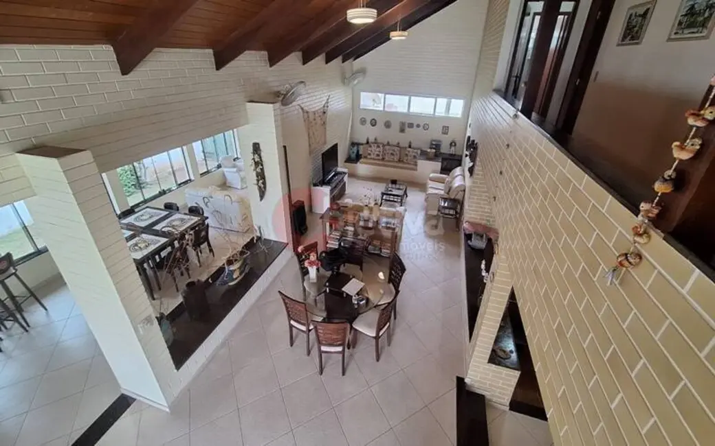 Casa com 5 quartos à venda, 230m2 em Palmeiras, Cabo Frio - RJ - imagem 9 Foto 9 de Casa com 5 quartos à venda, 230m2 em Palmeiras, Cabo Frio - RJ