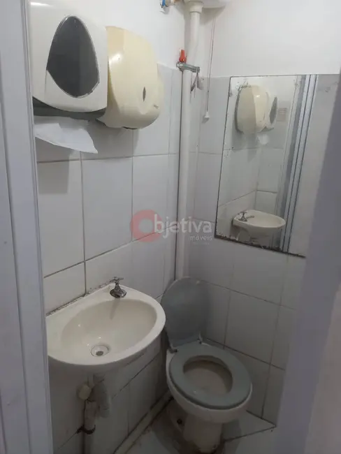Sala Comercial para alugar, 17m2 em Centro, Cabo Frio - RJ - imagem 6 Foto 6 de Sala Comercial para alugar, 17m2 em Centro, Cabo Frio - RJ