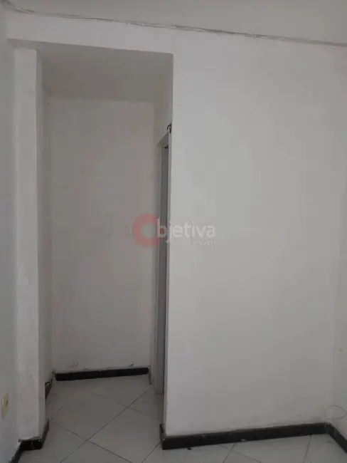 Sala Comercial para alugar, 17m2 em Centro, Cabo Frio - RJ - imagem 5 Foto 5 de Sala Comercial para alugar, 17m2 em Centro, Cabo Frio - RJ