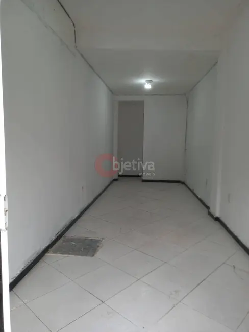Sala Comercial para alugar, 17m2 em Centro, Cabo Frio - RJ - imagem 4 Foto 4 de Sala Comercial para alugar, 17m2 em Centro, Cabo Frio - RJ