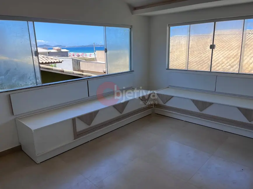 Foto 2 de Apartamento com 2 quartos à venda e para alugar, 70m2 em Cabo Frio - RJ